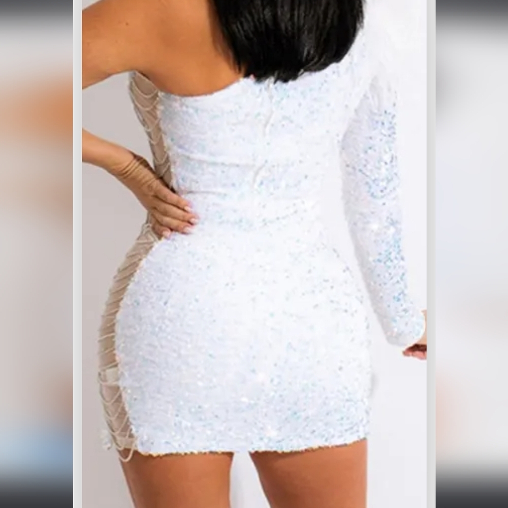 Elegant White One-Shoulder Dress